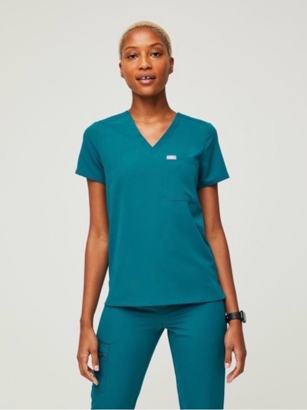 FIGS Women’s Catarina One-Pocket Scrub Top Pacific Blue Large V-Neck Classic Fit